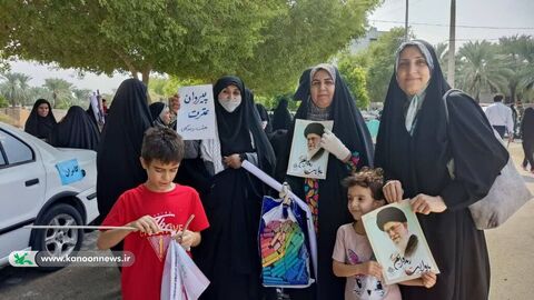 حضور اعضا و مربیان کانون استان بوشهر در راهپیمایی 13 آبان