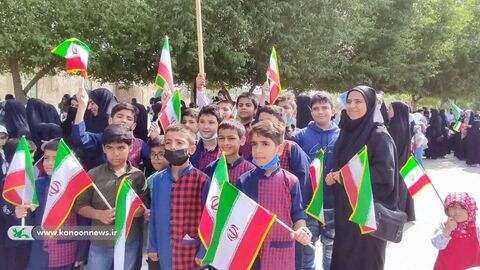 حضور اعضا و مربیان کانون استان بوشهر در راهپیمایی 13 آبان