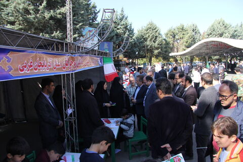 ایستگاه فرهنگی کانون پرورش فکری در مسیر راهپیمایی ۱۳ آبان ارومیه