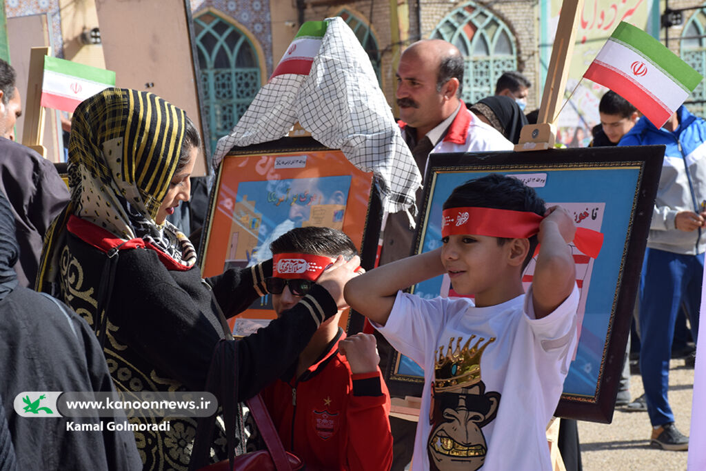 حضور کانون پرورش فکری لرستان در گرامی داشت روز 13 آبان