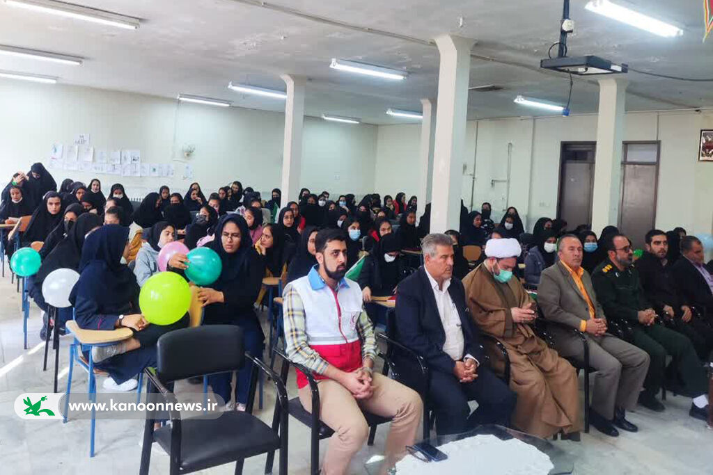 گرامیداشت روز دانشآموز در مراکز فرهنگیهنری کانون سمنان