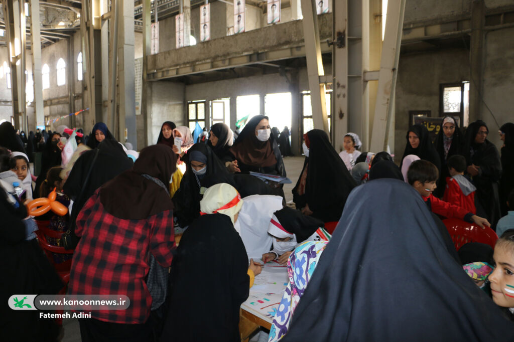 حضور پرشور کانونیهای سمنان در راهپیمایی ۱۳ آبان