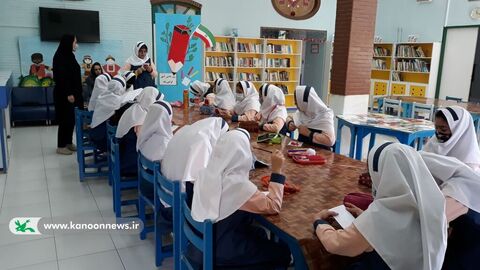 ۱۳ آبان و روز دانش آموز در مراکز کانون پرورش فکری استان زنجان (مرکز ابهر)