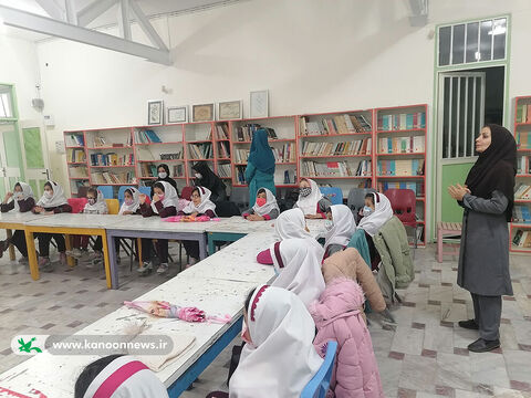 مراکز کانون لرستان در گرامی داشت روز دانش آموز