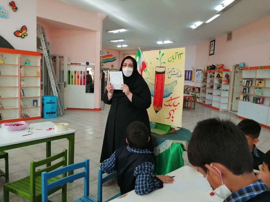 " پیرو فهمیده"