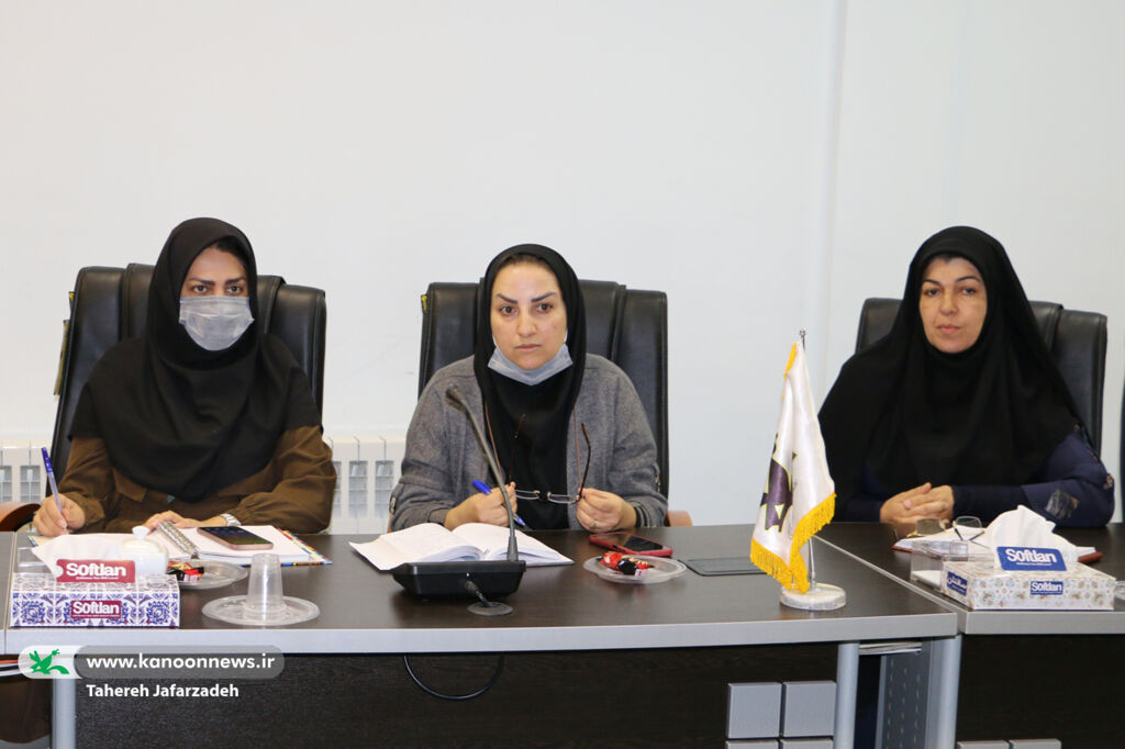 بررسی وضعیت مراکز فرهنگیهنری در شورای فرهنگی کانون سمنان