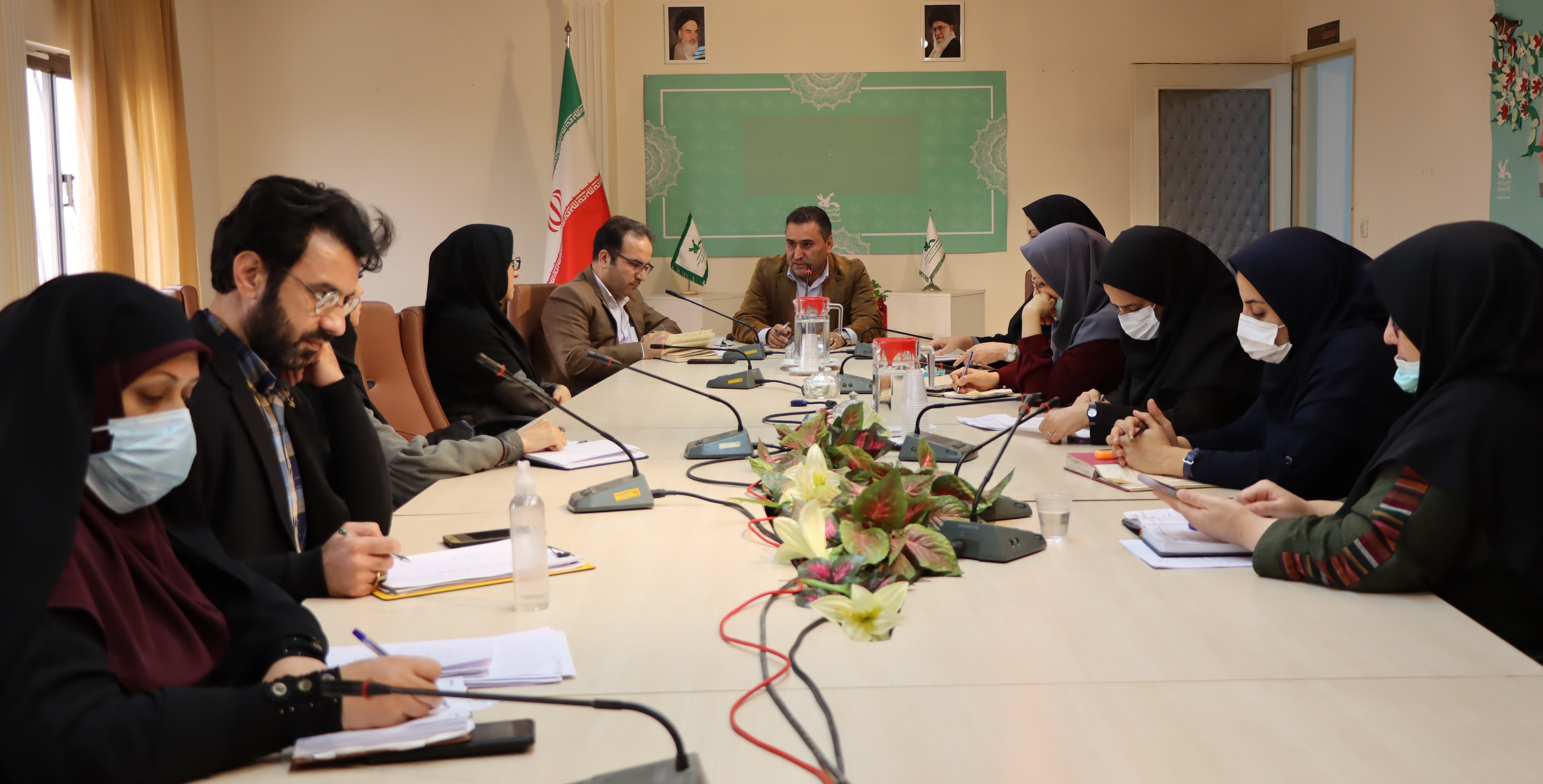 نشست عوامل بیست و چهارمین جشنوارهی بینالمللی قصهگویی منطقه ۵ تهران