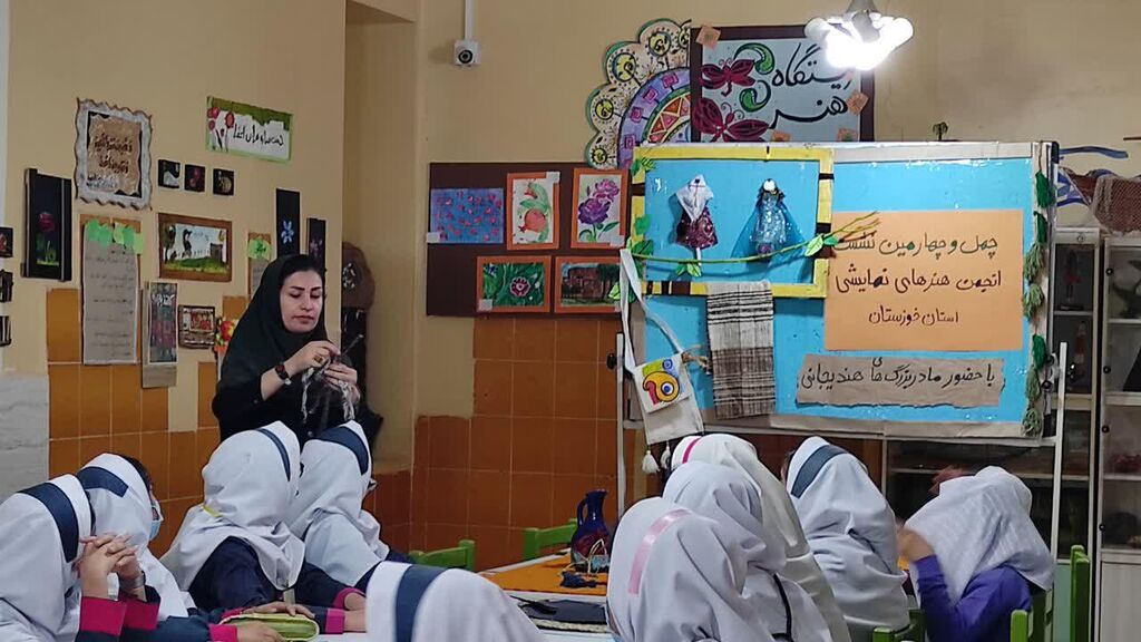 برگزاری چهل و چهارمین نشست انجمن هنرهای نمایشی کانون خوزستان