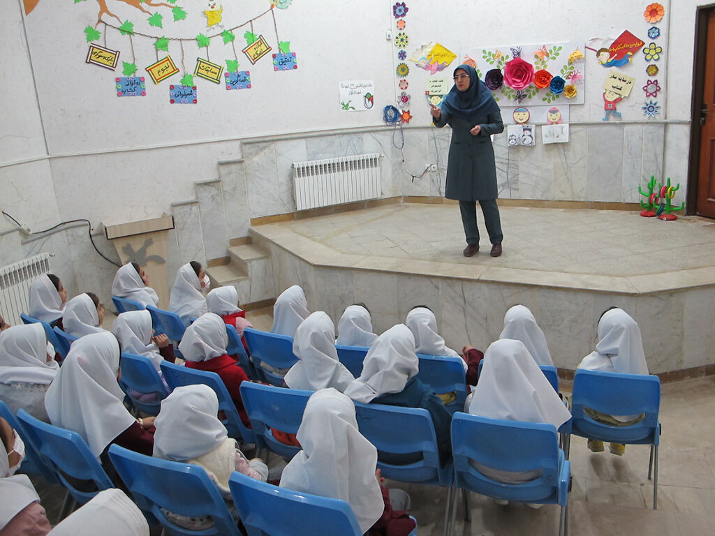 هفته کتاب در مرکز شمارهی یک کانون کوثر گرامی داشته شد