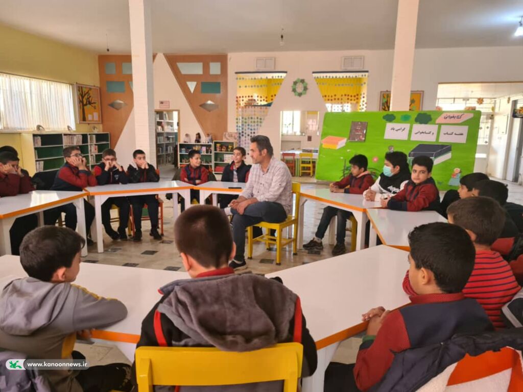 دومین روز از سی امین هفته کتاب در مراکز فرهنگی هنری کانون پرورش فکری کودکان و نوجوانان استان همدان
