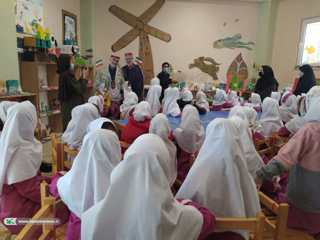 نمایشگاه کتابهای پرخواننده در مرکز فرهنگیهنری گالیکش