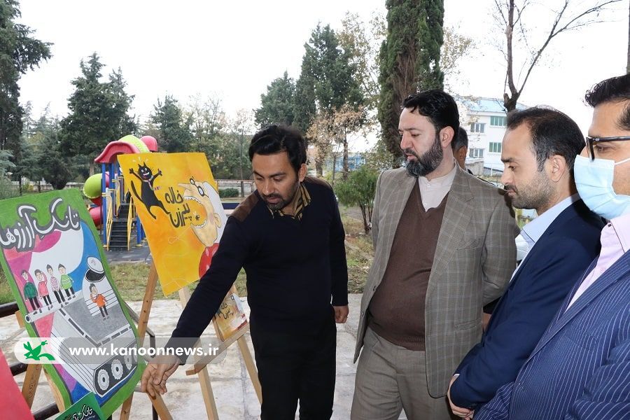 نمایشگاه کتابهای پرخواننده در مرکز فرهنگیهنری گالیکش