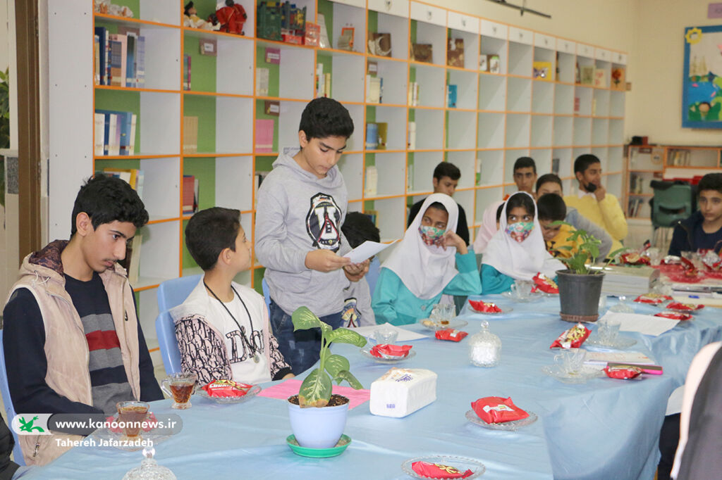 نشست ادبی «ادیبانه» در کانون شهمیرزاد