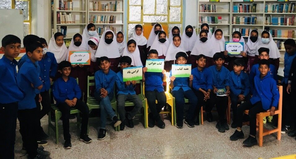 زنگ کتاب و کتابخوانی در مراکز کانون و مدارس استان هرمزگان طنین انداز شد