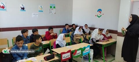 برگزاری ویژه برنامه‌های هفته کتاب و کتابخوانی در مراکز کانون استان - مرکز ورزقان