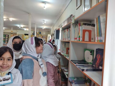 برگزاری ویژه برنامه‌های هفته کتاب و کتابخوانی در مراکز کانون استان - مرکز میانه