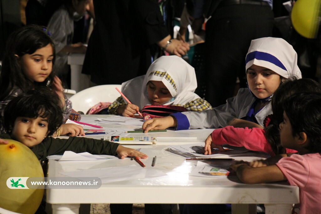 دورهمی کودکان کتاب در بوشهر