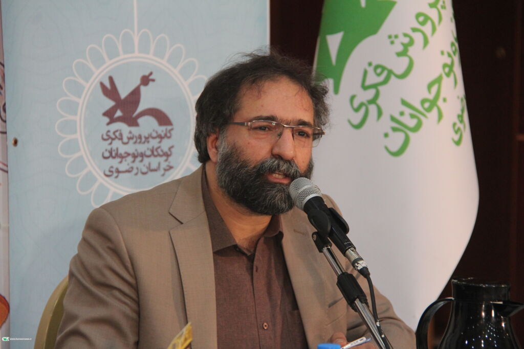نشست علمی منطقه چهار بیست و چهارمین جشنواره بین المللی قصه گویی برگزار شد