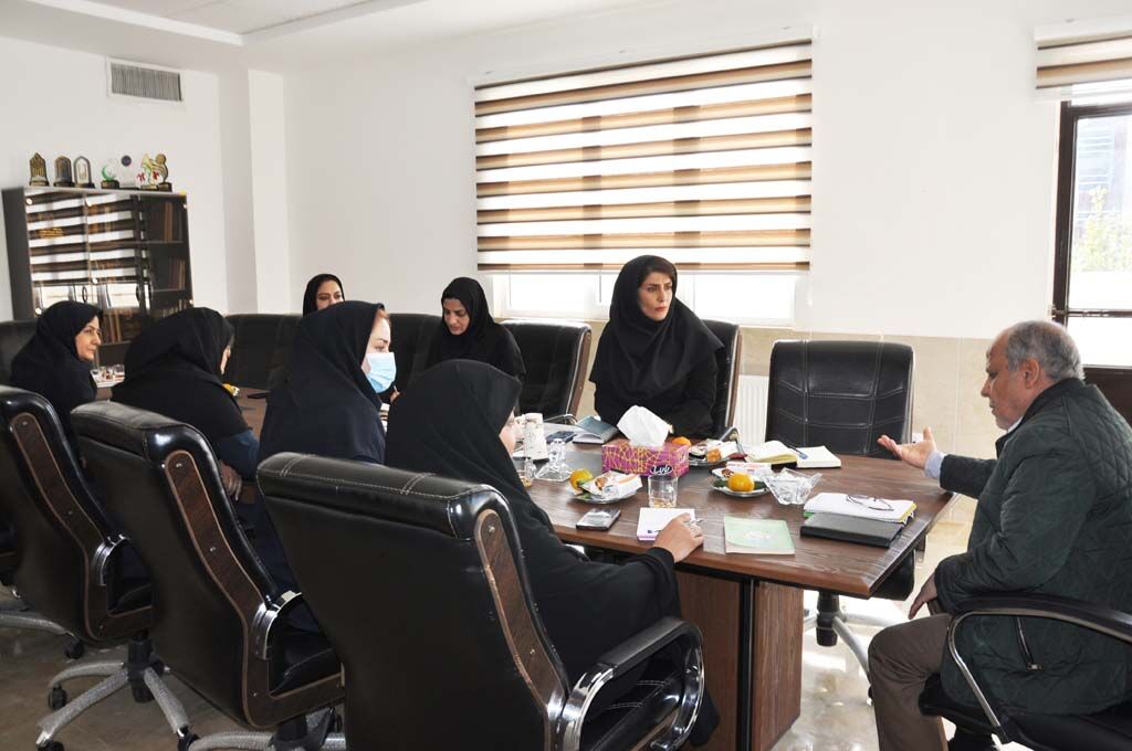 «کتابخانه کوچک کلاسی» یکی از راههای اصلی برون رفت از بحران کتاب نخوانی است