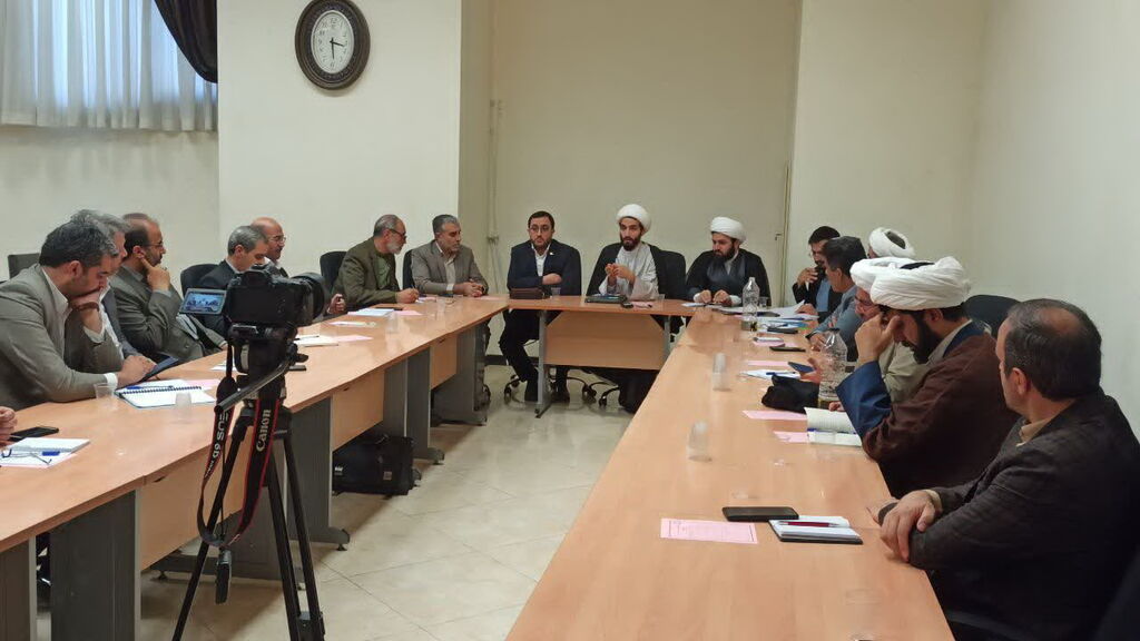 کانون، به سرمایههای اجتماعی خود میبالد