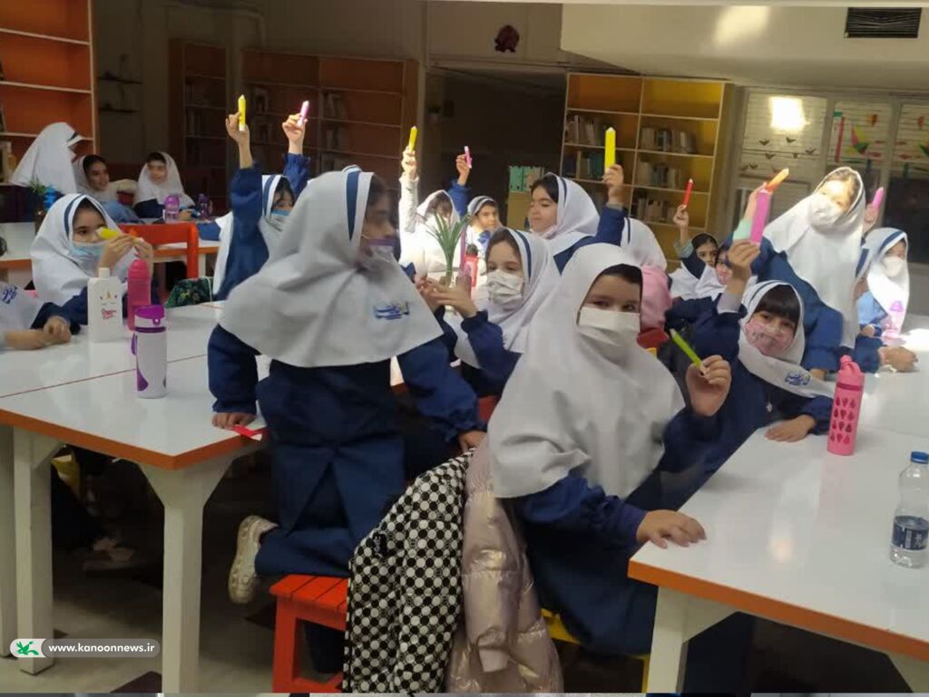 "در سایه سار کتاب"در چهارمین روز هفته کتاب و کتابخوانی در مراکز فرهنگی هنری کانون پرورش فکری کودکان و نوجوانان استان همدان (بخش دوم)