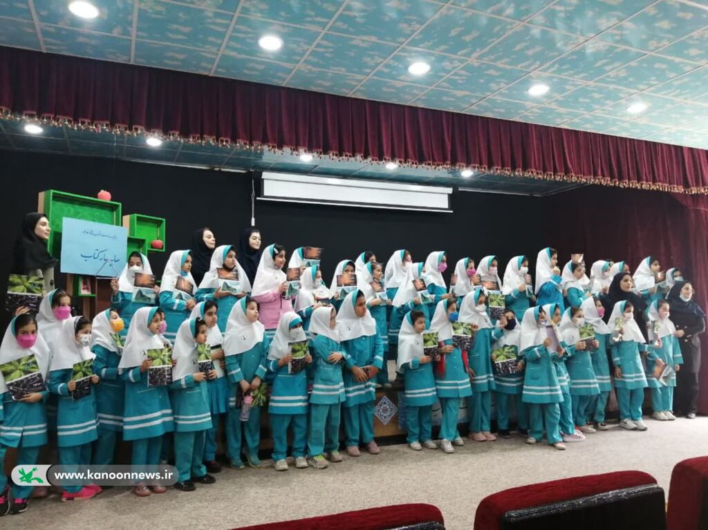 مراکز استانها در هفته کتاب برنامههای متنوعی اجرا کردند