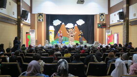 گزارش تصویری اجرای نمایش "راز شب پرستاره" در کانون استان قزوین