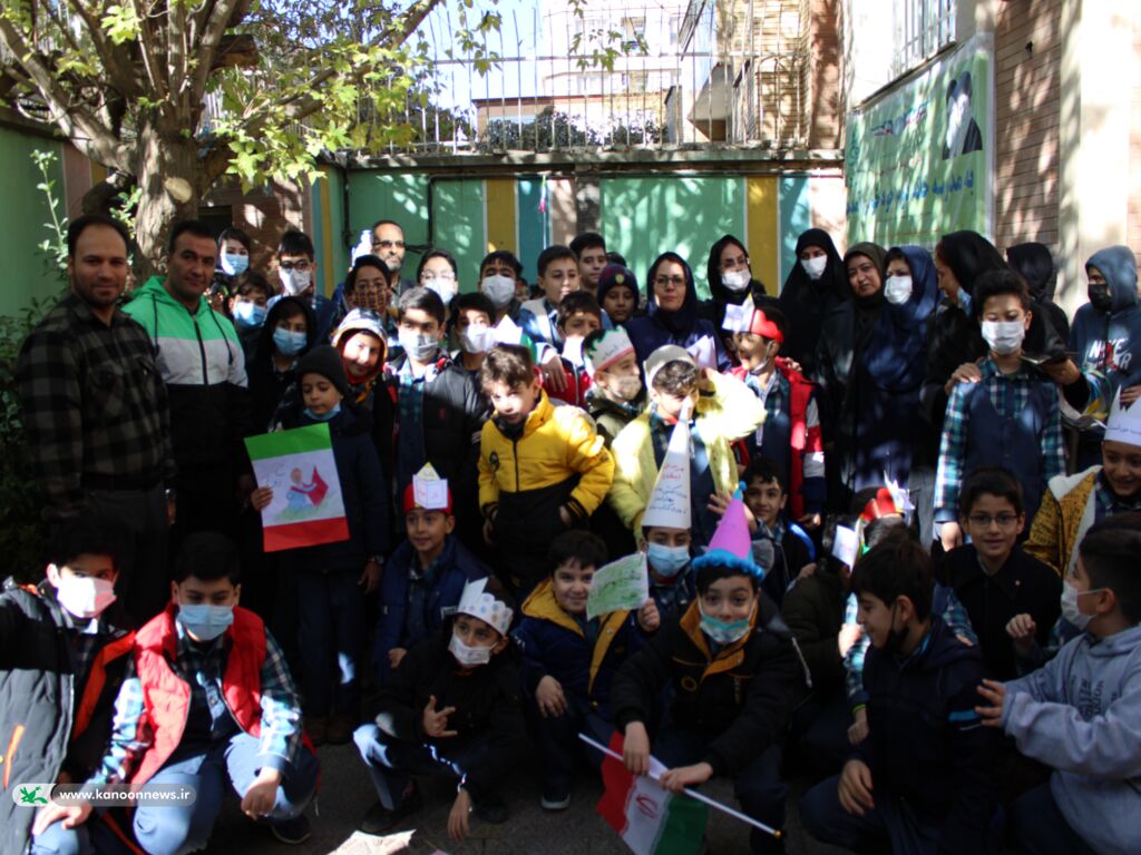 برگزاری پیک امید کانون پرورش فکری کودکان و نوجوانان استان همدان به مناسبت هفته کتاب و کتابخوانی در مدرسه شکیبا 
