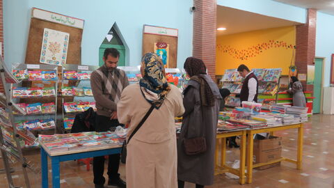 گزارش تصویری استقبال خوب از نخستین نمایشگاه تخصصی کتاب کودک و نوجوان در کانون استان قزوین