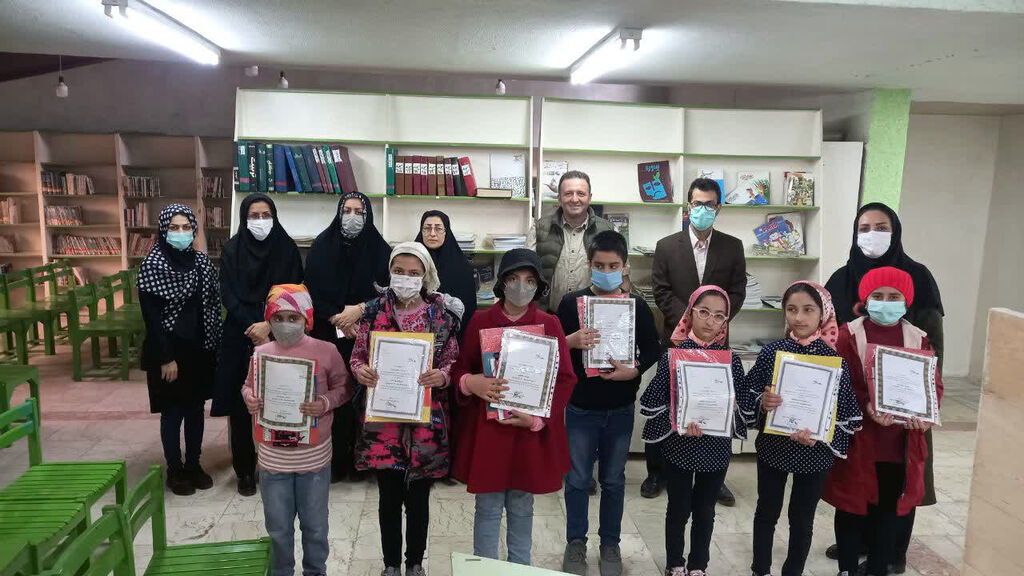 از کتابخوانان برتر کانون پرورش فکری مازندران تقدیر شد