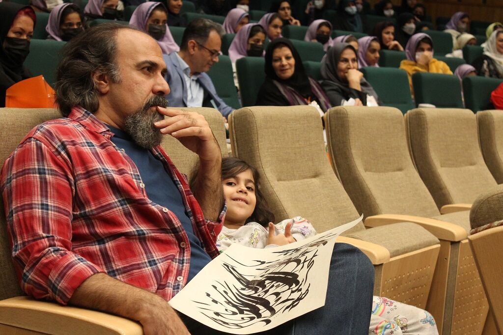 ۲۴ قصه‌گو در مرحله منطقه‌ای بیست و چهارمین جشنواره بین‌المللی قصه‌گویی با هم به رقابت خواهند پرداخت
