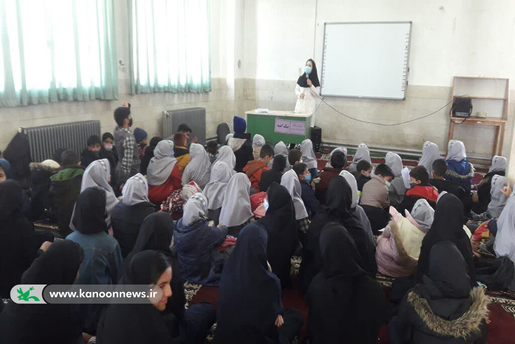 زنگ کتابخوانی در روستای فولادمحله نواخته شد