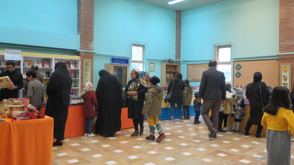 استقبال خوب از نخستین نمایشگاه تخصصی کتاب کودک و نوجوان در کانون استان قزوین