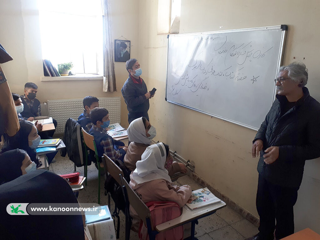 فعالیت کتابخانههای سیار کانون استان اردبیل در مناطق کمبرخوردار