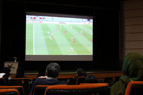 تماشای مسابقه فوتبال  به صورت زنده  در سینما کانون ساری