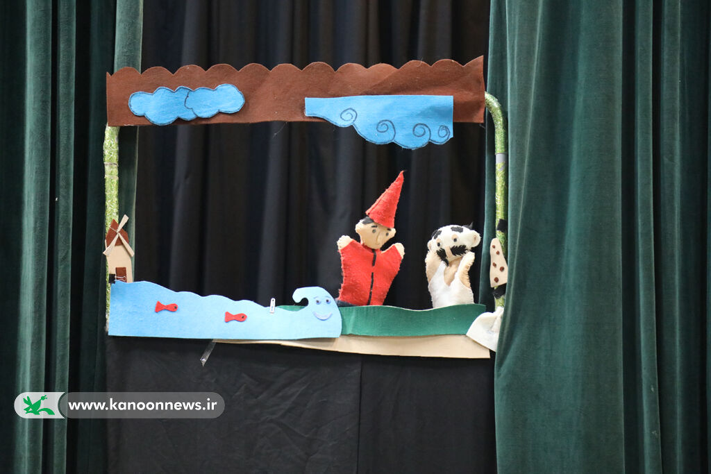 برپایی نمایشگاه و جشن های"در سایه سار کتاب"