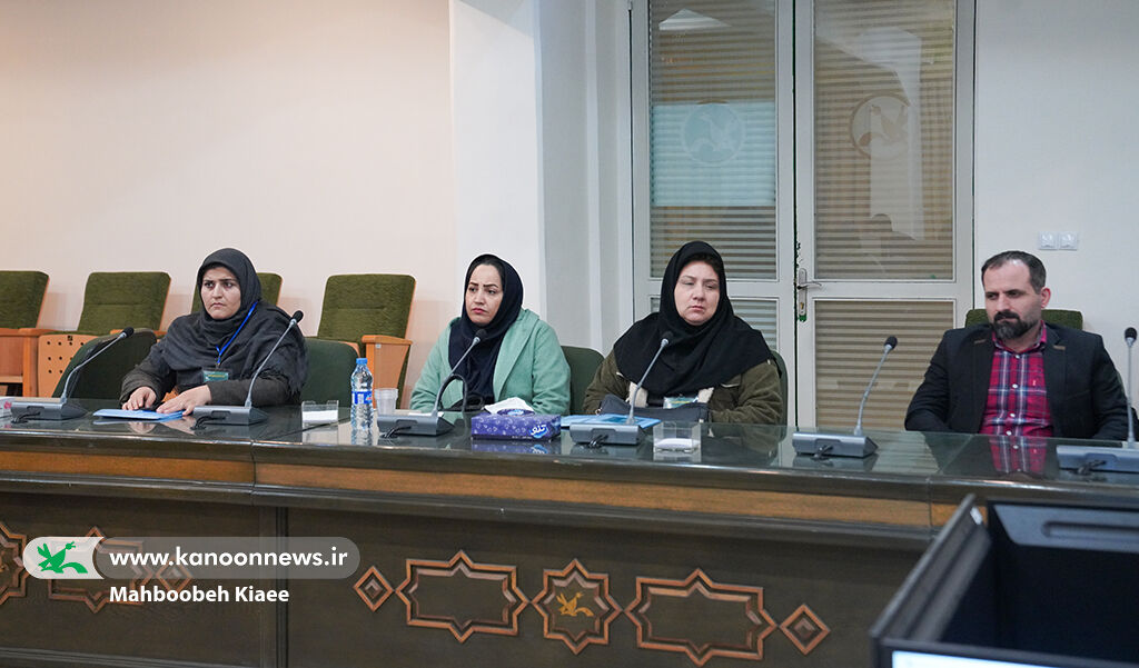نشستهای علمی جستارنویسی و علمیادبی اعضای برگزیده قصهگو