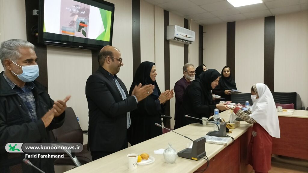 آیین رونمایی از دو دفتر شعر در کانون سیستان و بلوچستان