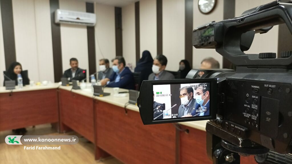 آیین رونمایی از دو دفتر شعر در کانون سیستان و بلوچستان