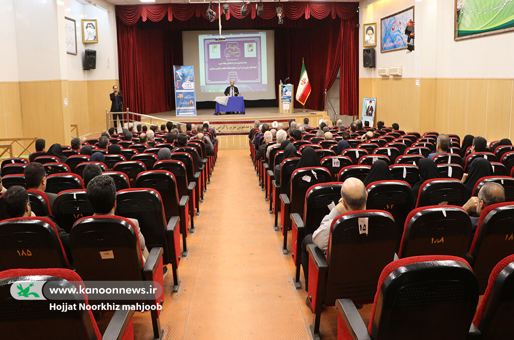 نشست بصیرتی«جهاد تبیین» در کانون استان گیلان همایش بصیرتی جهاد تبیین به میزبانی کانون گیلان برگزارشد
