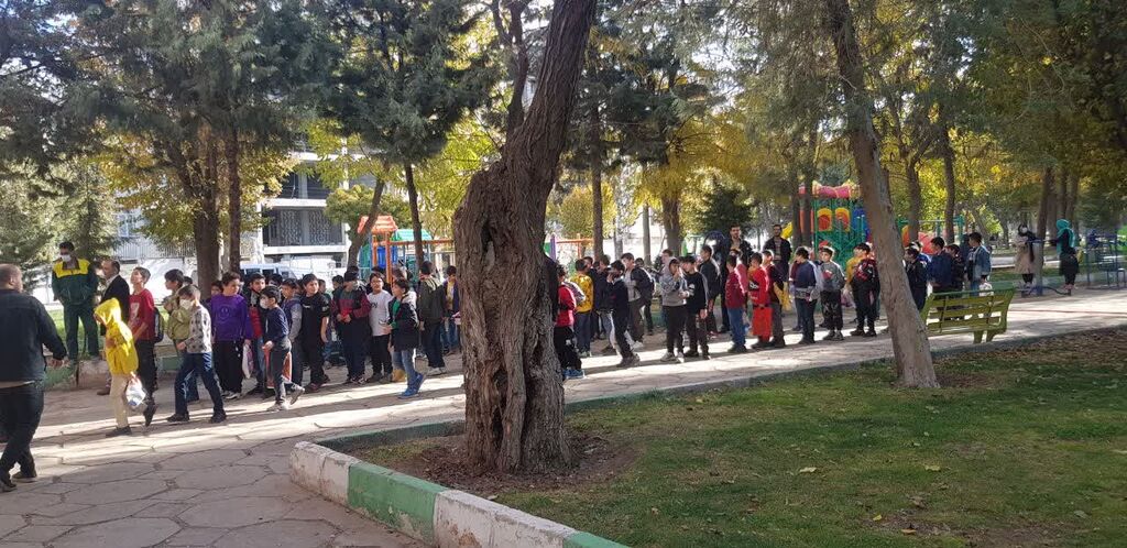 اکران فیلم مرکز ۴ ۲۸۶۰ کودک و نوجوان در مرکز ۴ کرمانشاه به تماشای تولیدات سینمایی کانون نشستند.