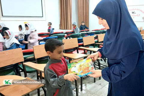 هفتهی کتاب در مراکز فرهنگیهنری کانون سمنان به روایت تصویر