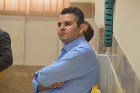 جلسه با خدمات و نگهبانان