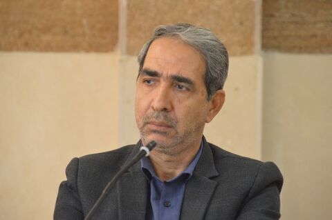 جلسه با خدمات و نگهبانان