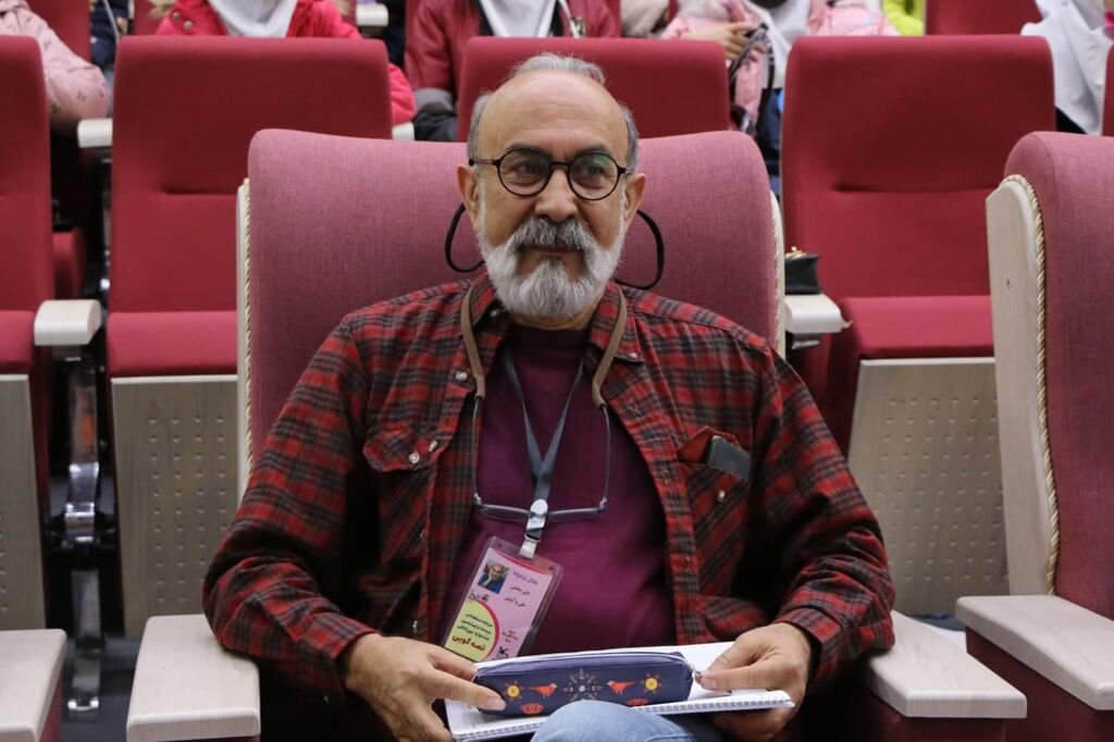 کارکرد قصهگویی، تربیت در کنار آموزش است