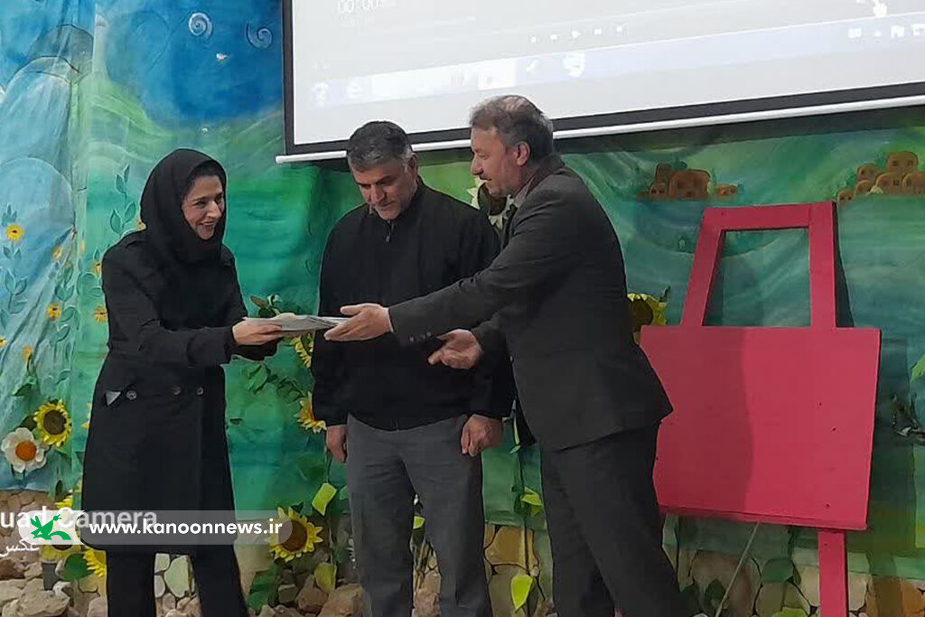 رونمایی از کتاب «شهر رویایی من» در کانون شاهرود