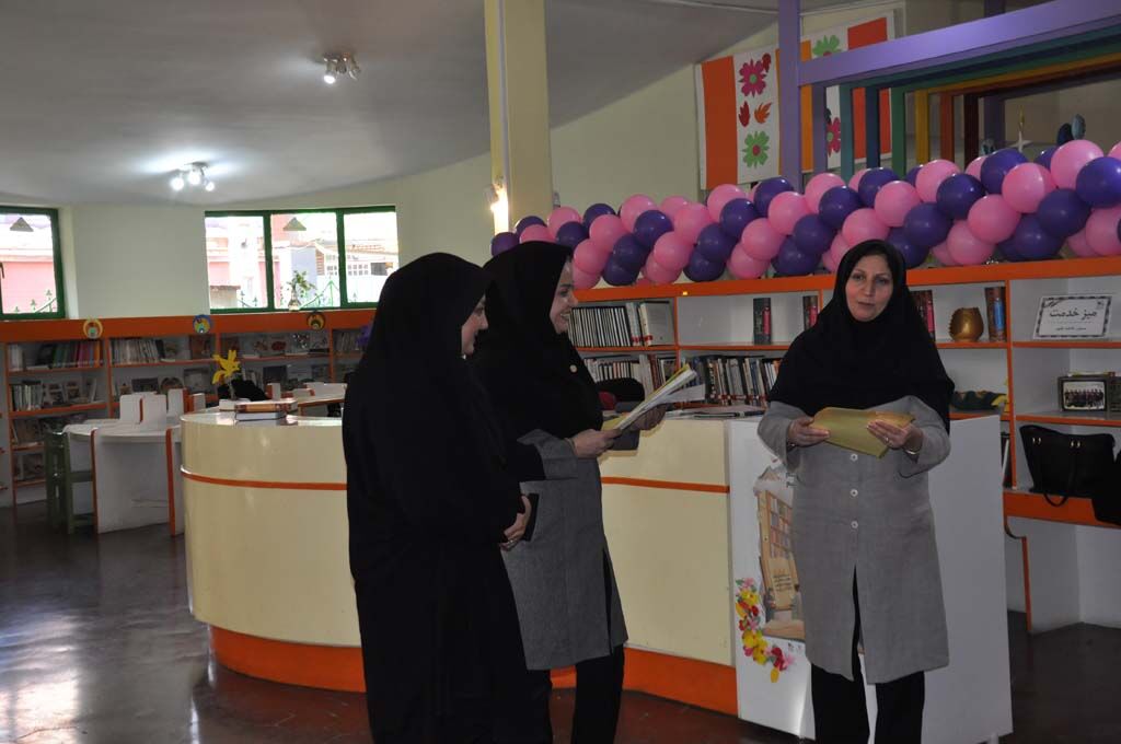 نشست صمیمانهی سرپرست، کارشناسان و مربیان فرهنگی کانون البرز