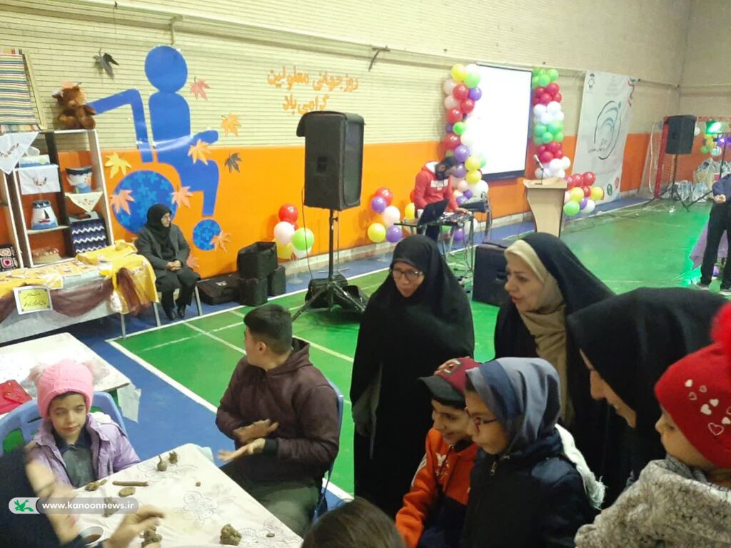 بزرگداشت هفته معلولان در مجتمع آموزشی علاقبندیان
