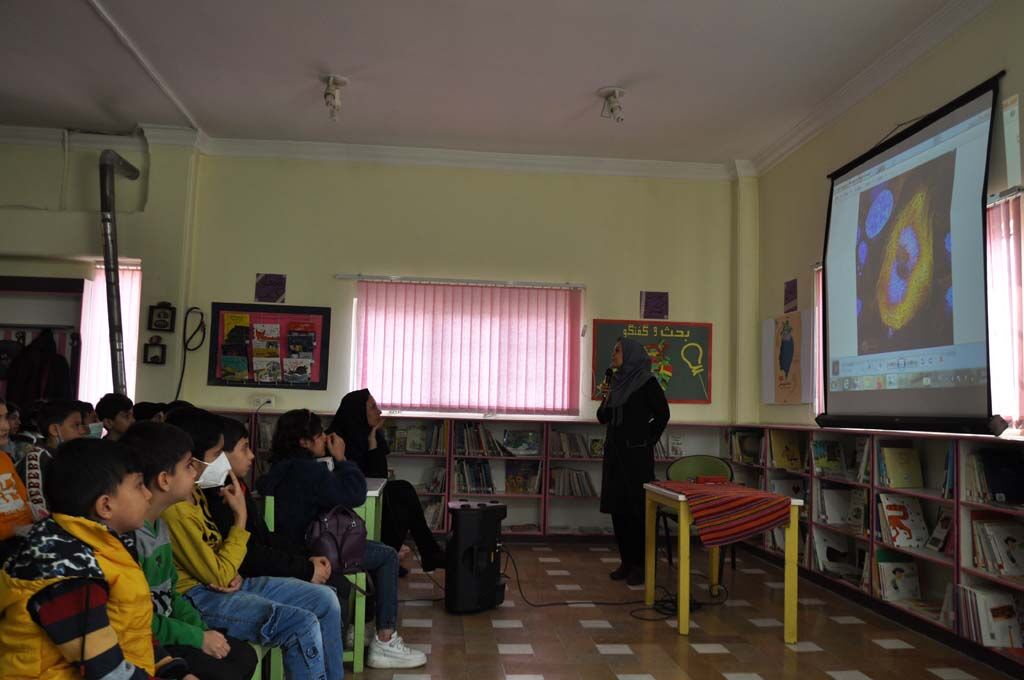 ویژه برنامهی یک روز با طعم زیست شناسی در مرکز شماره ۴ کانون کرج