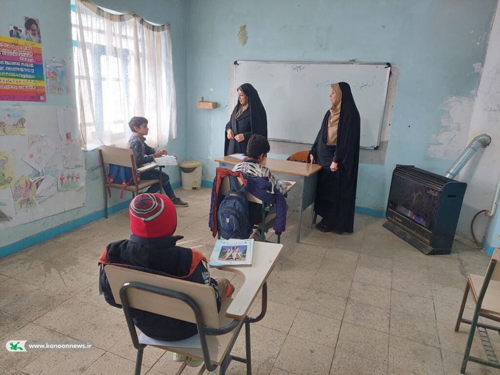 دور سوم بازدیدهای مدیر کل و معاون فرهنگی کانون پرورش فکری کودکان و نوجوانان استان همدان از روستاهای تحت پوشش کتابخانه های سیار روستایی استان همدان